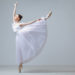 293895-adagio-no-ballet-saiba-como-esse-passo-e-feito