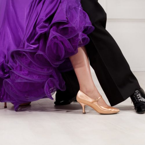 Como escolher o sapato correto para dança de salão?