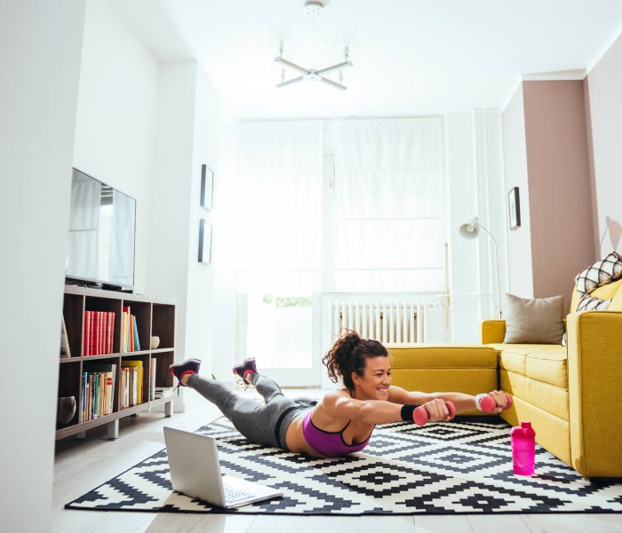 Aula de balé: confira 4 exercícios que vão te ajudar