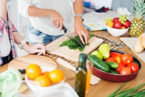 alimentacao-balanceada-e-dieta-restritiva-qual-e-mais-milagrosa