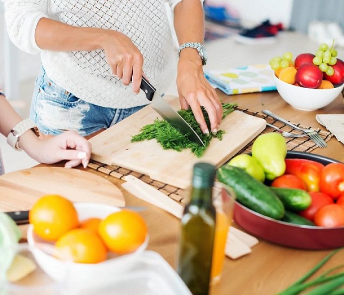 Alimentação balanceada e dieta restritiva: qual é mais milagrosa?