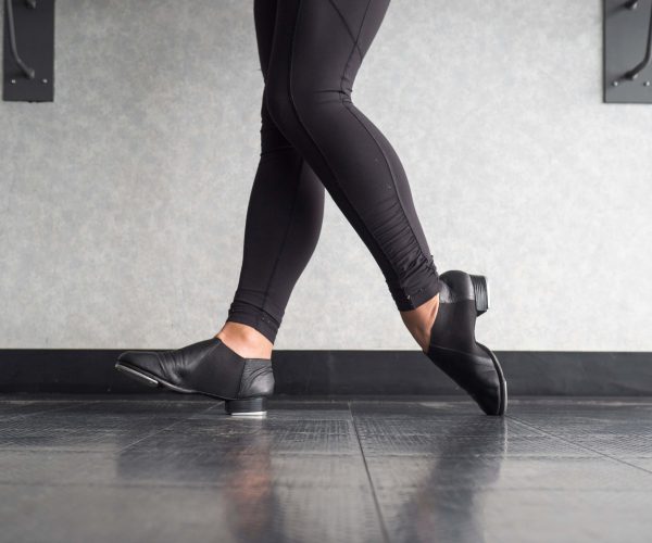 Descubra como fazer sapateado e as maiores vantagens da dança