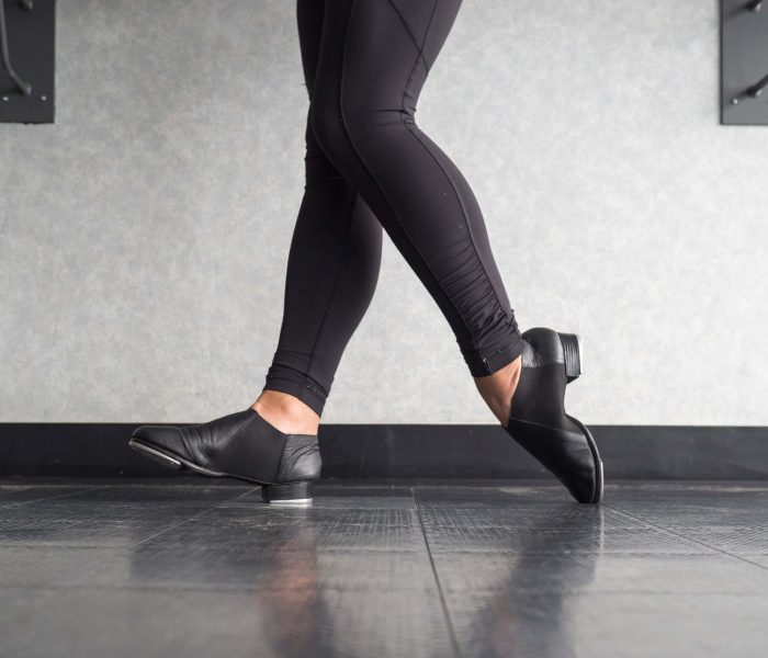 Descubra como fazer sapateado e as maiores vantagens da dança