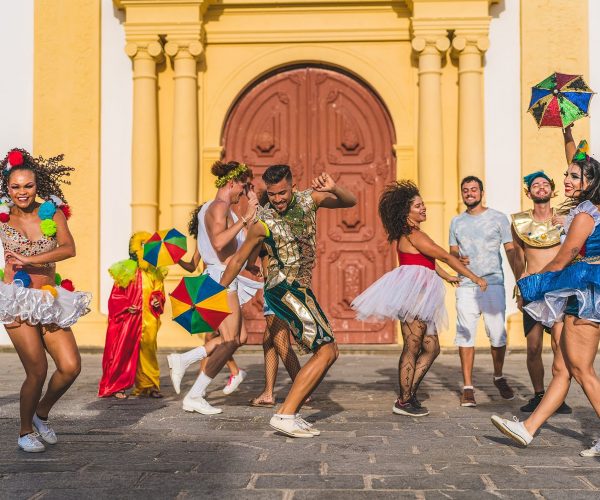 4 danças tradicionais brasileiras que você não pode deixar de conhecer