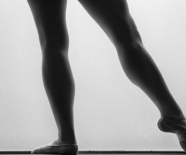 Passo tendu: o que saber para executá-lo corretamente